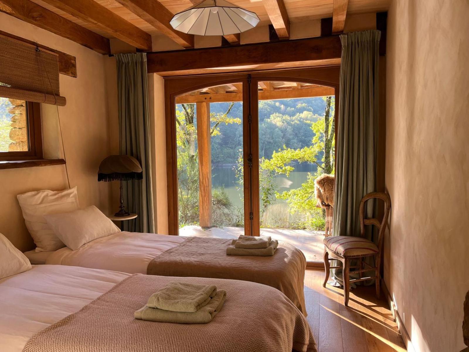 Lake House I // Alauzet Ecolodge + Nature Spa Castelnau-de-Mandailles Ngoại thất bức ảnh